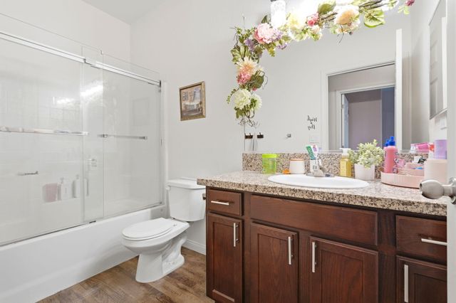 1037 Royal Oak Street, Porterville, CA 93257