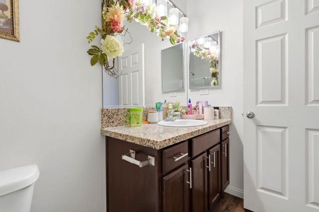 1037 Royal Oak Street, Porterville, CA 93257