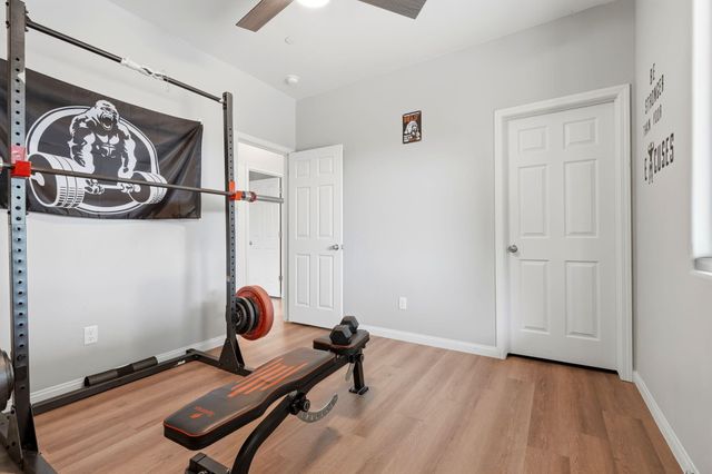 1037 Royal Oak Street, Porterville, CA 93257