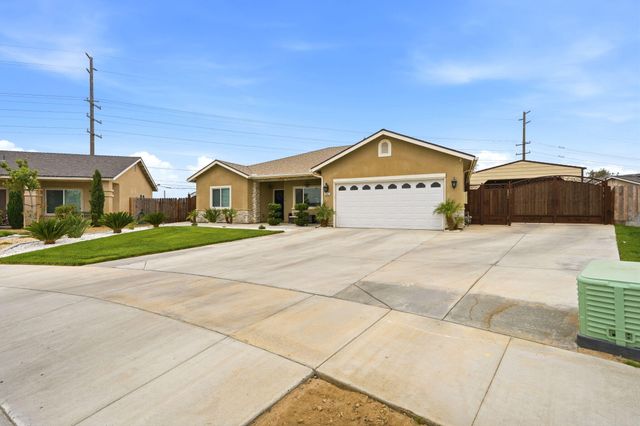 1037 Royal Oak Street, Porterville, CA 93257