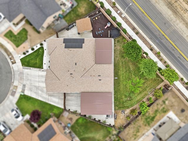 1037 Royal Oak Street, Porterville, CA 93257