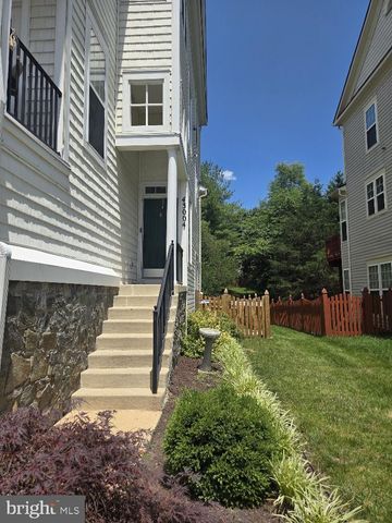 43004 MILL RACE TER, Leesburg, VA 20176