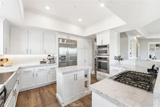 5489 E Suncrest Road, Anaheim Hills, CA 92807
