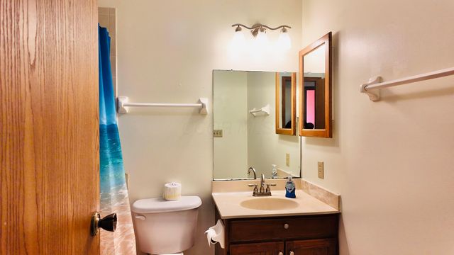 7619 Kittansett Lane, Pickerington, OH 43147