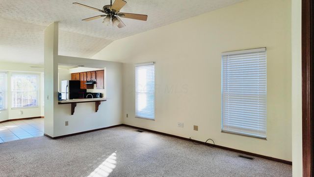 7619 Kittansett Lane, Pickerington, OH 43147