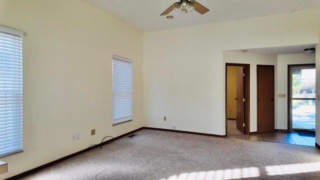 7619 Kittansett Lane, Pickerington, OH 43147