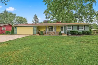 325 N 145th Avenue, Park Twp, MI 49424