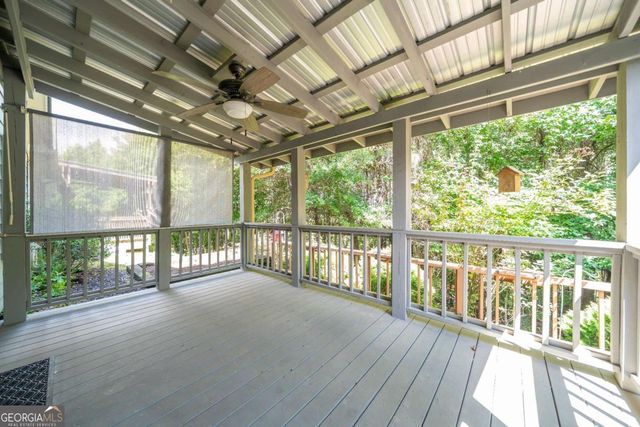 18 Mary Lane NE, White, GA 30184