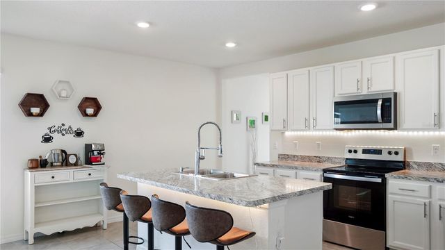 1302 HOLODAK DRIVE, Davenport, FL 33837