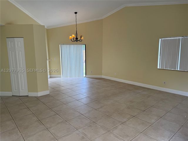 920 SW 111th Ave 1, Pembroke Pines, FL 33025