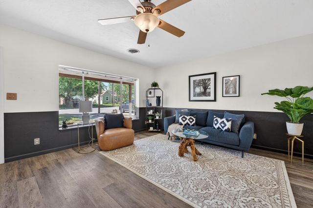 879 Olive St, Yuba City, CA 95991