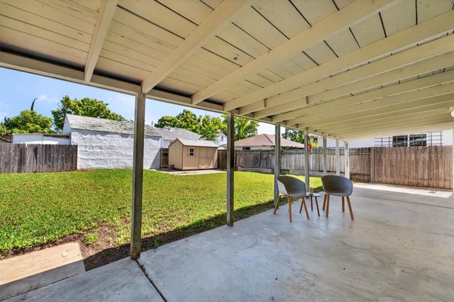 879 Olive St, Yuba City, CA 95991