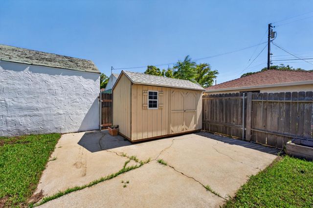 879 Olive St, Yuba City, CA 95991