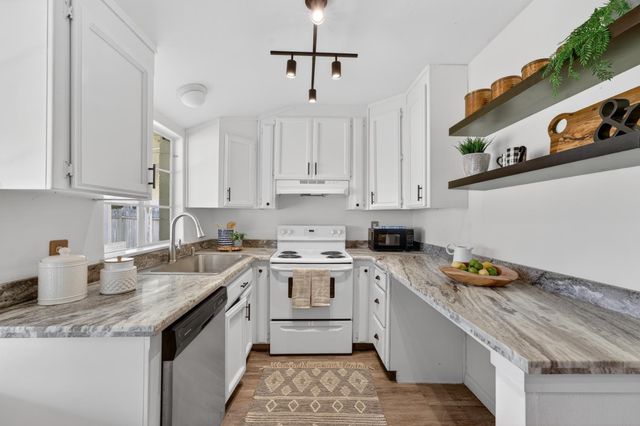 879 Olive St, Yuba City, CA 95991