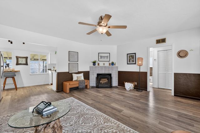 879 Olive St, Yuba City, CA 95991