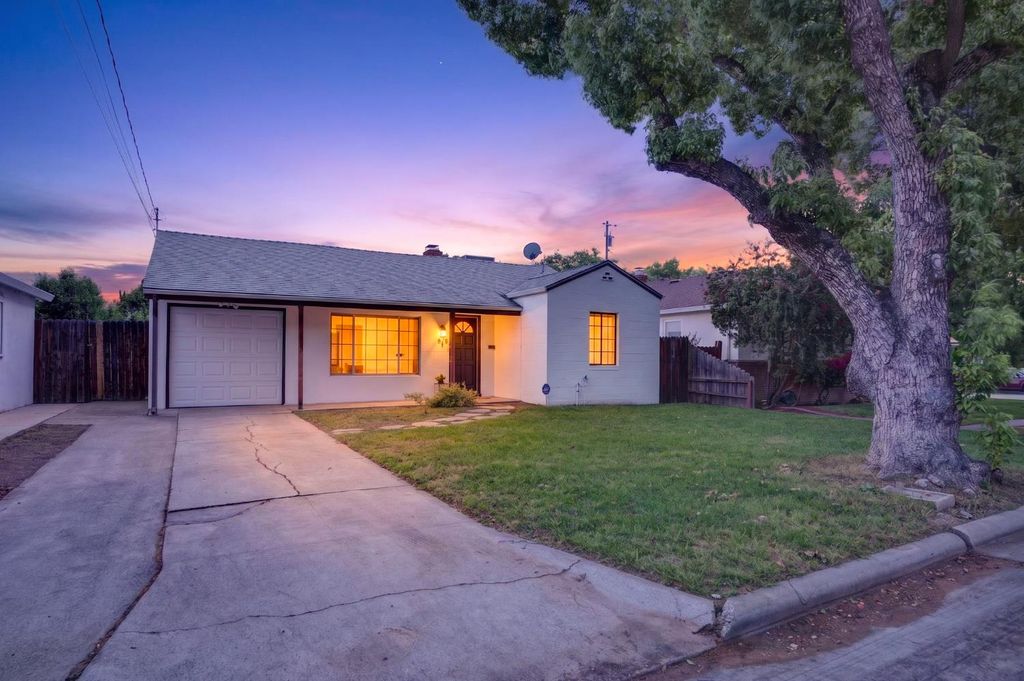 879 Olive St, Yuba City, CA 95991