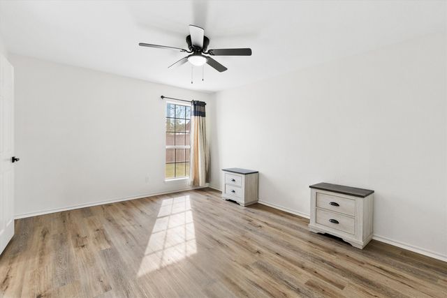 3242 Spring Meadow Lane, Grand Prairie, TX 75052