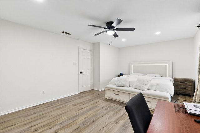 3242 Spring Meadow Lane, Grand Prairie, TX 75052