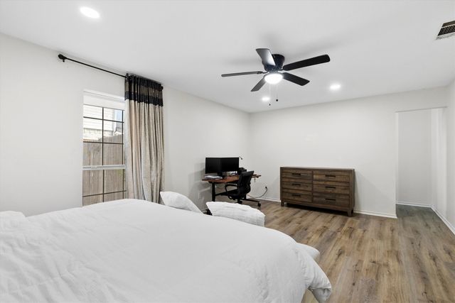 3242 Spring Meadow Lane, Grand Prairie, TX 75052