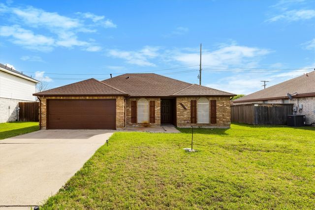 3242 Spring Meadow Lane, Grand Prairie, TX 75052