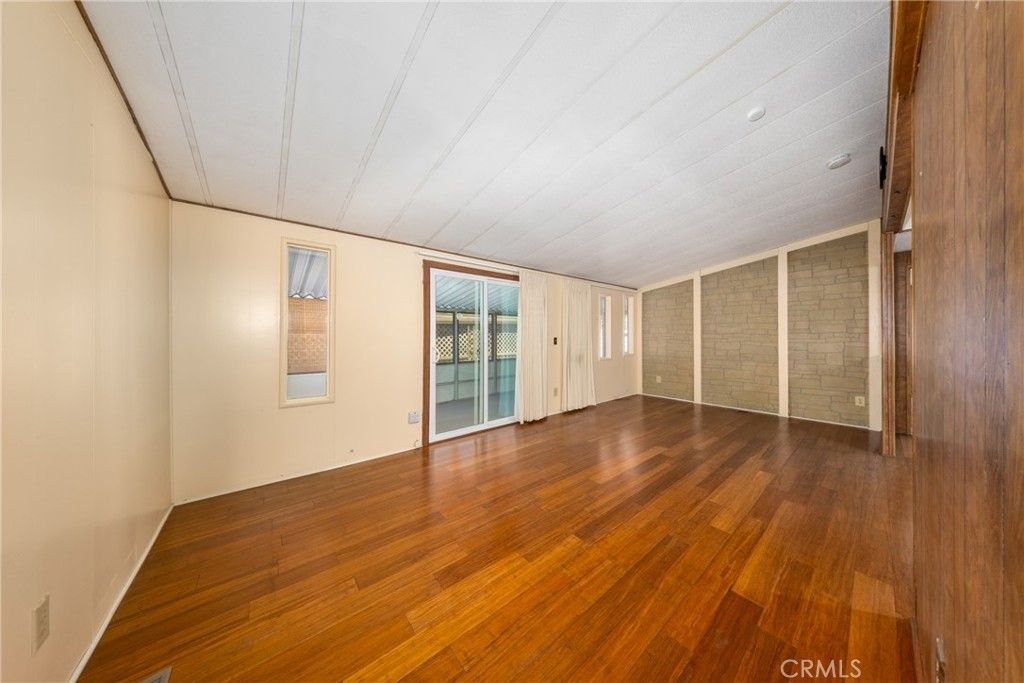 Image 11 of property listing at 33600 Calimesa Boulevard 155, Yucaipa, CA 92399