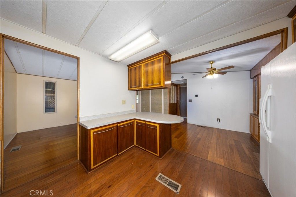 Image 18 of property listing at 33600 Calimesa Boulevard 155, Yucaipa, CA 92399