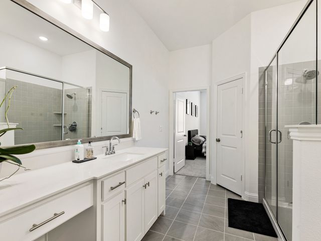 7039 Granbury Lane, Grand Prairie, TX 75054