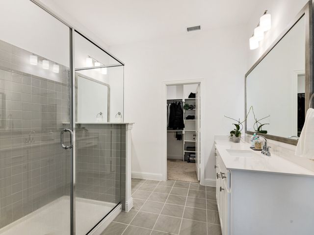 7039 Granbury Lane, Grand Prairie, TX 75054