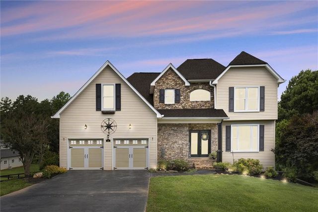 15 Hyalite Road E, Dahlonega, GA 30533