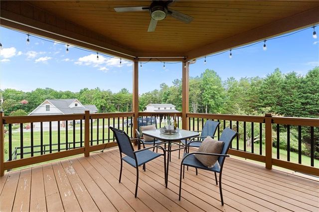 15 Hyalite Road E, Dahlonega, GA 30533