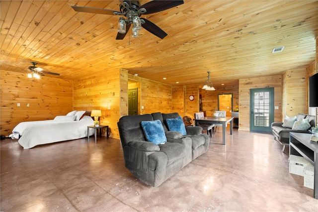 15 Hyalite Road E, Dahlonega, GA 30533