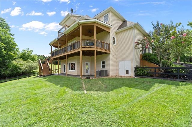 15 Hyalite Road E, Dahlonega, GA 30533