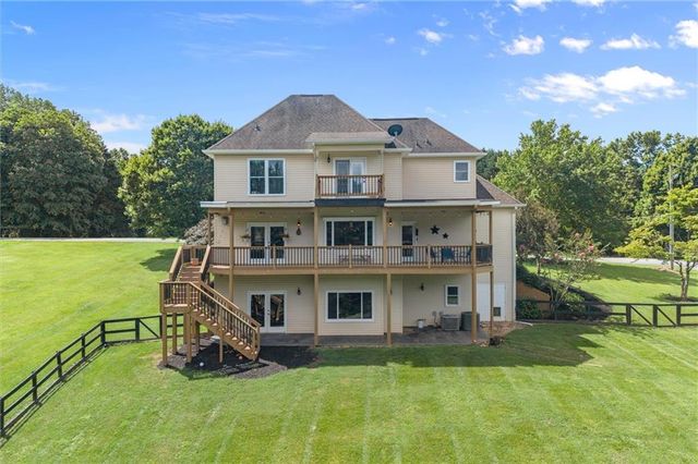 15 Hyalite Road E, Dahlonega, GA 30533