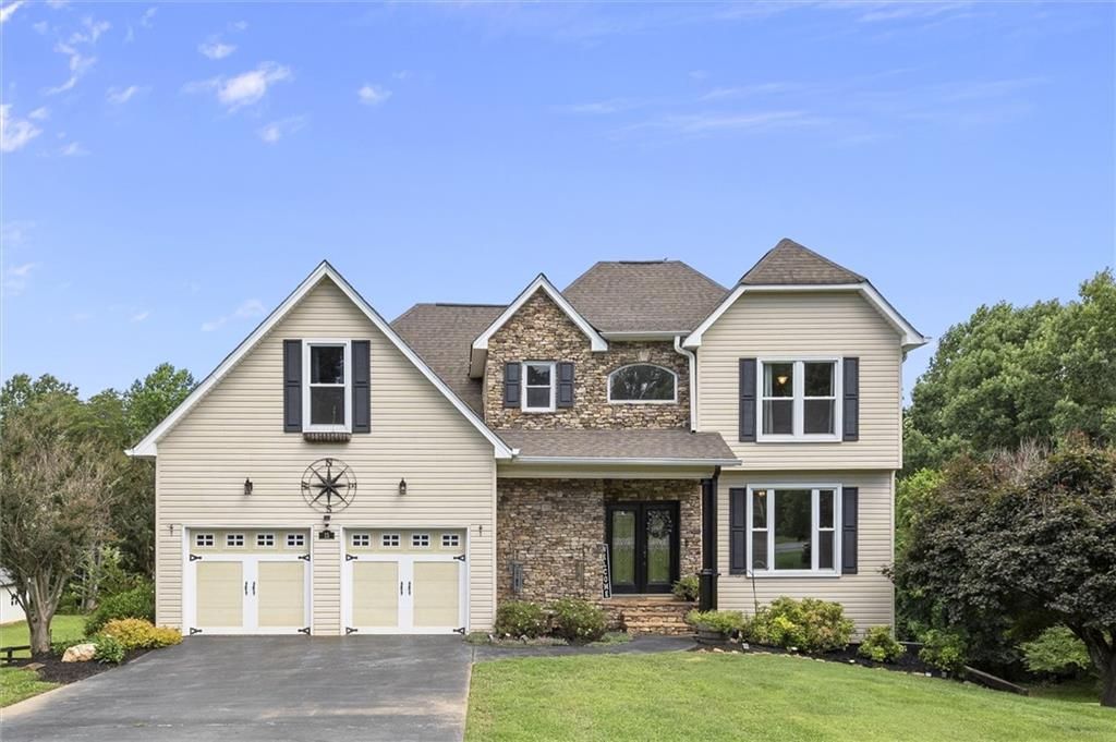 15 Hyalite Road E, Dahlonega, GA 30533