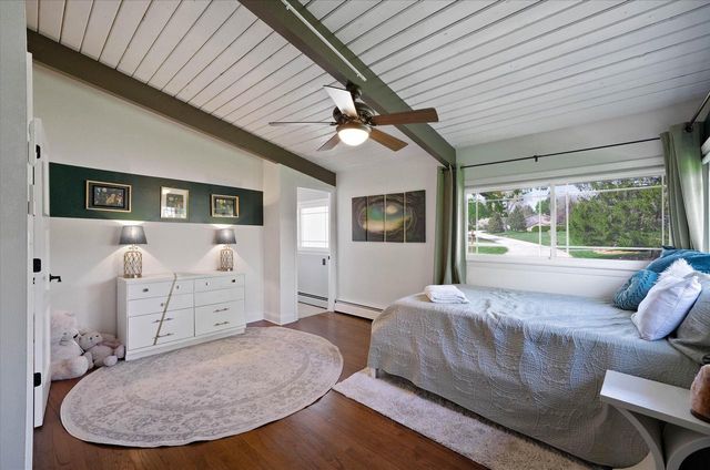 8221 Fairmont LANE, Greendale, WI 53129