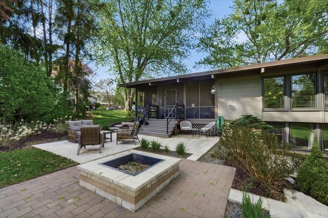 8221 Fairmont LANE, Greendale, WI 53129