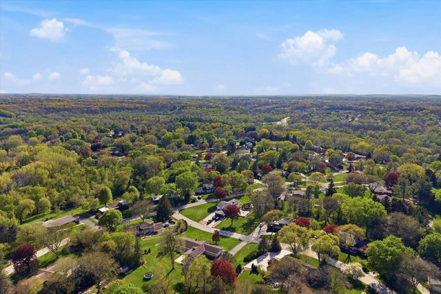 8221 Fairmont LANE, Greendale, WI 53129