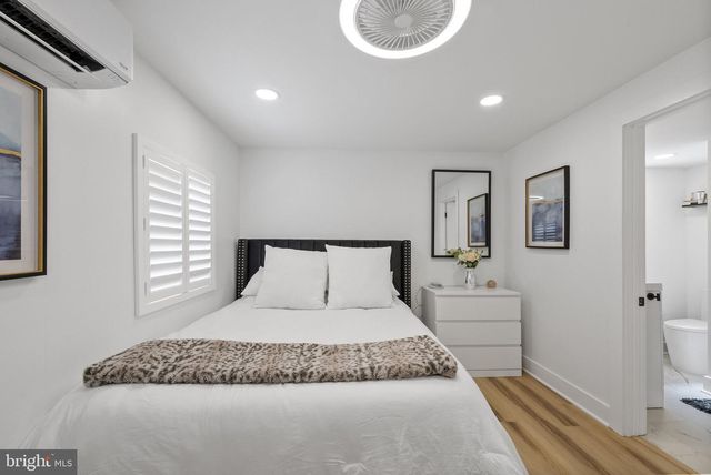 163 N BEACH AVE, Cape May Court House, NJ 08210