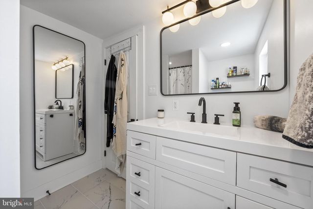 163 N BEACH AVE, Cape May Court House, NJ 08210