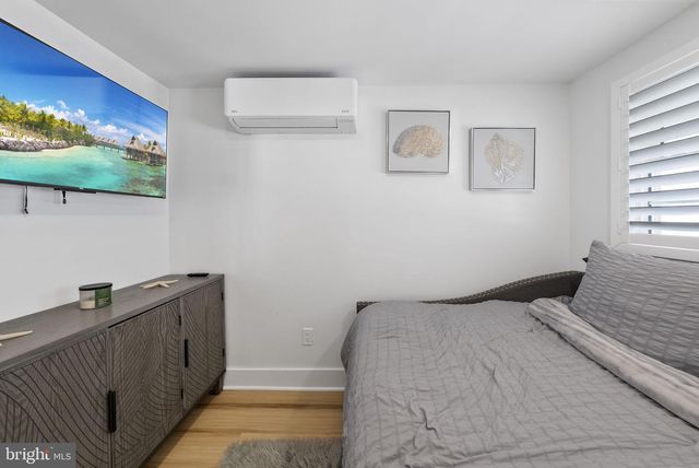 163 N BEACH AVE, Cape May Court House, NJ 08210