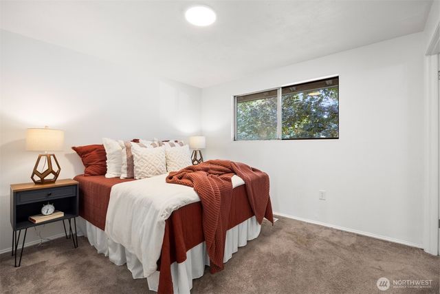 6819 Braker Way, Lynden, WA 98264