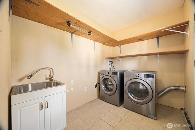 6819 Braker Way, Lynden, WA 98264
