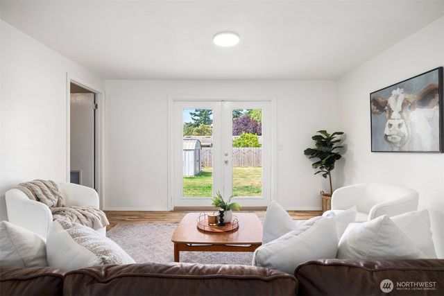 6819 Braker Way, Lynden, WA 98264