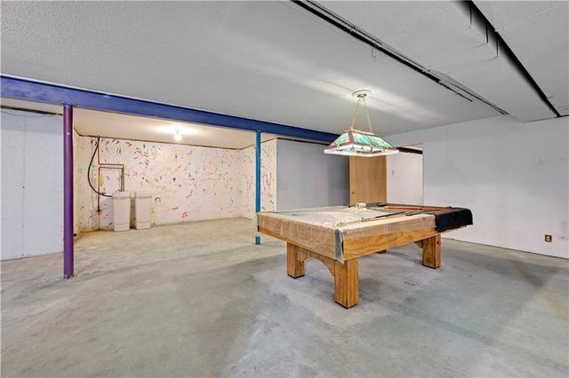 13710 Barber Avenue, Bonner Springs, KS 66012