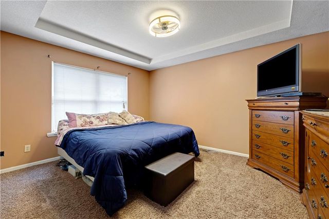 13710 Barber Avenue, Bonner Springs, KS 66012