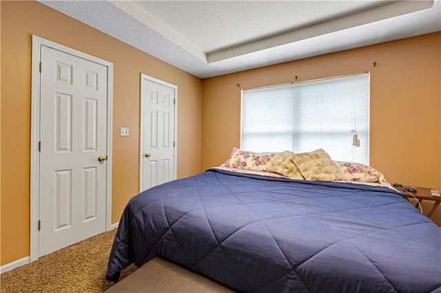 13710 Barber Avenue, Bonner Springs, KS 66012