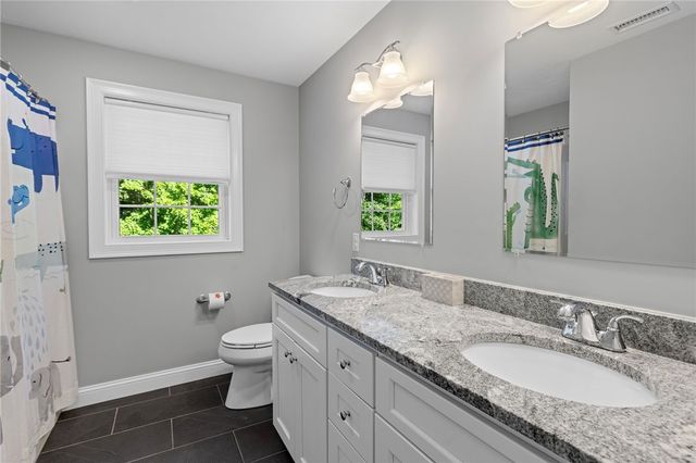 34 East Lantern Road, Lincoln, RI 02865