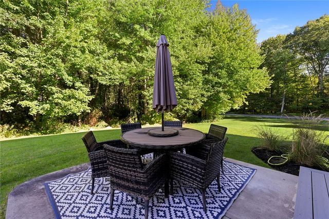 34 East Lantern Road, Lincoln, RI 02865