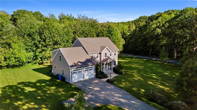 34 East Lantern Road, Lincoln, RI 02865