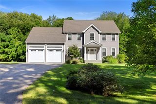 34 East Lantern Road, Lincoln, RI 02865